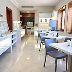 Miramare Hotel 3*