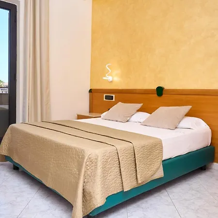 Hotel Miramare Varcaturo