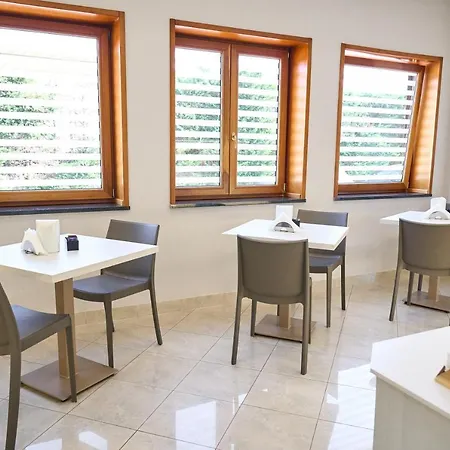 Miramare Hotel 3*