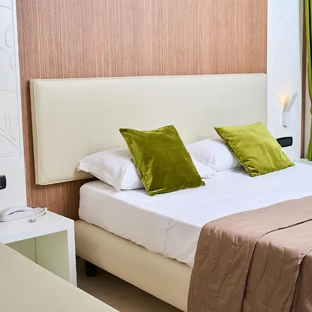 Miramare Hotel 3*