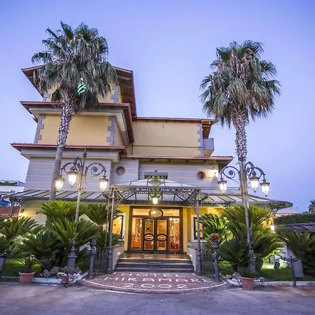 Miramare 3* Varcaturo