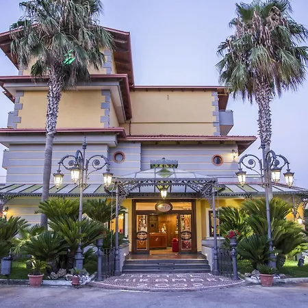 Miramare Hotel 3*