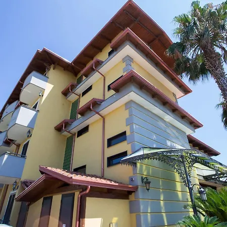 Miramare Hotel Varcaturo