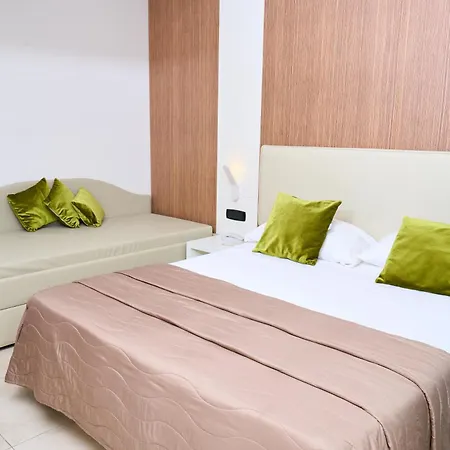 Miramare 3* Варкатуро